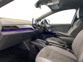 VOLKSWAGEN ID.4 Pure 52Kwh Life Suv 5Dr Electric Auto (148 Ps)