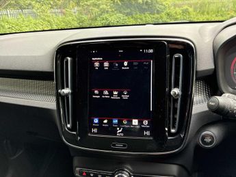 VOLVO XC40 1.5 T3 [163] R Design 5Dr Geartronic