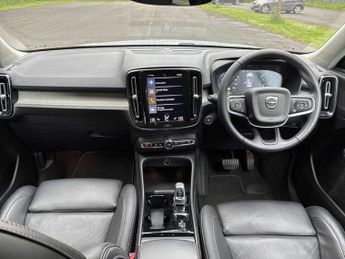 VOLVO XC40 2.0 B4P Inscription Pro 5Dr Auto