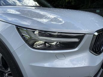 VOLVO XC40 2.0 B4P Inscription Pro 5Dr Auto