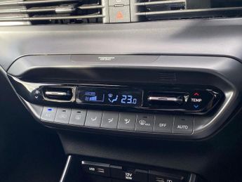 HYUNDAI BAYON 1.0 T-Gdi Mhev Premium Suv 5Dr Petrol Hybrid Dct Euro 6 (S/S) (1