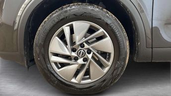 NISSAN QASHQAI 1.3 Dig-T Mhev Acenta Premium Suv 5Dr Petrol Hybrid Xtron Euro 6