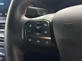 FORD KUGA 2.5 Duratec 14.4Kwh St-Line X Suv 5Dr Petrol Plug-In Hybrid Cvt 