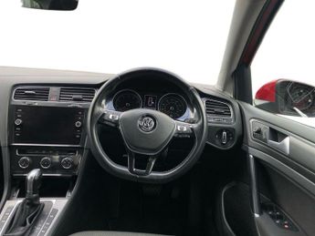 VOLKSWAGEN GOLF 1.4 Tsi Se Nav Hatchback 5Dr Petrol Dsg Euro 6 (S/S) (125 Ps)