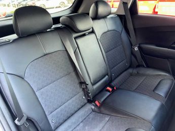 KIA NIRO 1.6 Gdi Hybrid 2 5Dr Dct