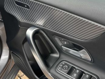 MERCEDES-BENZ A CLASS A180 Sport Executive 5Dr Auto