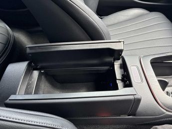 MERCEDES-BENZ E CLASS E200 Amg Line 5Dr 9G-Tronic