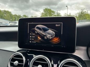 MERCEDES-BENZ GLC Glc 220D 4Matic Amg Line Prem Plus 5Dr 9G-Tronic