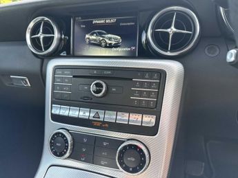 MERCEDES-BENZ SLC Slc 200 Amg Line 2Dr 9G-Tronic