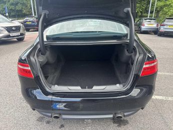JAGUAR XE 2.0 [250] Portfolio 4Dr Auto Awd