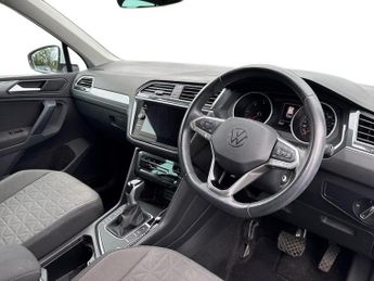 VOLKSWAGEN TIGUAN 2.0 Tdi Life Suv 5Dr Diesel Dsg Euro 6 (S/S) (150 Ps)