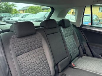 VOLKSWAGEN TIGUAN 2.0 Tdi Life Suv 5Dr Diesel Dsg Euro 6 (S/S) (150 Ps)