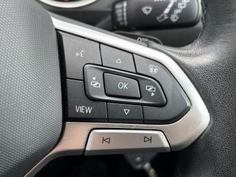VOLKSWAGEN TIGUAN 2.0 Tdi Life Suv 5Dr Diesel Dsg Euro 6 (S/S) (150 Ps)