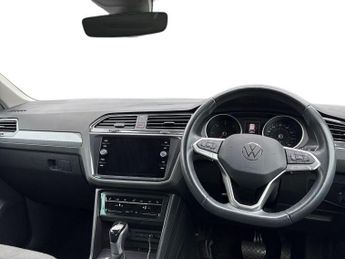 VOLKSWAGEN TIGUAN 2.0 Tdi Life Suv 5Dr Diesel Dsg Euro 6 (S/S) (150 Ps)