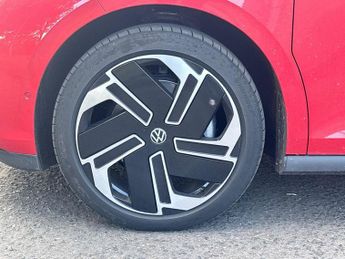 VOLKSWAGEN ID. BUZZ Pro 79Kwh Gtx Mpv 5Dr Electric Auto 4Motion (Swb, 5Seat) (340 Ps
