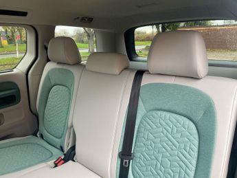VOLKSWAGEN ID. BUZZ Pro 79Kwh Style Mpv 5Dr Electric Auto (Swb, 5Seat) (286 Ps)