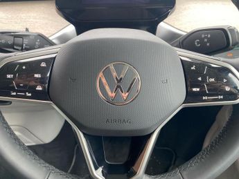 VOLKSWAGEN ID. BUZZ Pro 79Kwh Style Mpv 5Dr Electric Auto (Swb, 5Seat) (286 Ps)