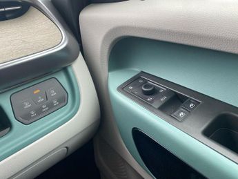 VOLKSWAGEN ID. BUZZ Pro 79Kwh Style Mpv 5Dr Electric Auto (Swb, 5Seat) (286 Ps)