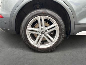 AUDI Q5 2.0 Tdi 40 S Line Suv 5Dr Diesel S Tronic Quattro Euro 6 (S/S) (