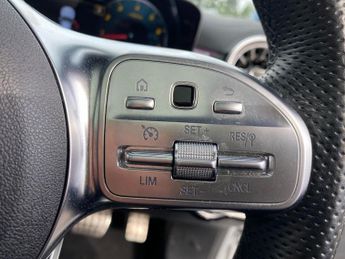 MERCEDES-BENZ CLA 1.3 Cla180 Amg Line (Premium Plus 2) Coupe 4Dr Petrol 7G-Dct Eur