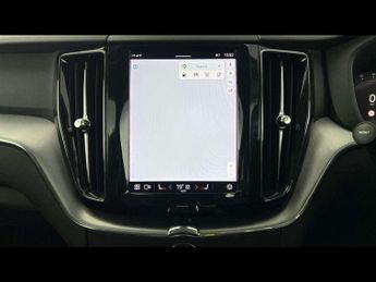 VOLVO XC60 2.0 B5P Momentum 5Dr Geartronic