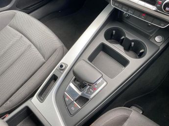 AUDI A4 2.0 Tdi 35 Technik Estate 5Dr Diesel S Tronic Euro 6 (S/S) (163 
