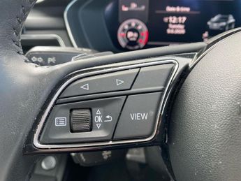 AUDI A4 2.0 Tdi 35 Technik Estate 5Dr Diesel S Tronic Euro 6 (S/S) (163 