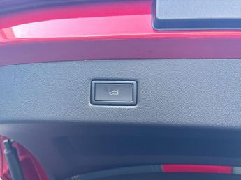 FORD EXPLORER Extended Range 77Kwh Premium Suv 5Dr Electric Auto (286 Ps)