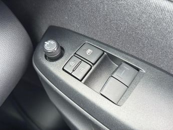 TOYOTA YARIS 1.5 Vvt-H Icon Hatchback 5Dr Petrol Hybrid E-Cvt Euro 6 (S/S) (1