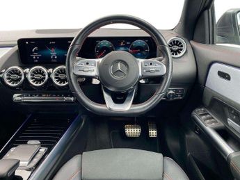 MERCEDES-BENZ EQA Eqa 350 4Matic 215Kw Amg Line 66.5Kwh 5Dr Auto