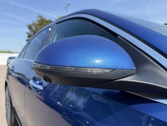 MERCEDES-BENZ C CLASS C220D Amg Line Premium 4Dr 9G-Tronic
