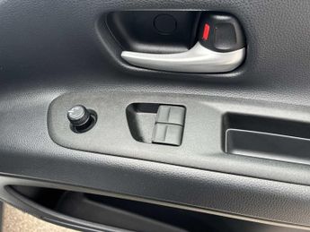 TOYOTA AYGO X 1.0 Vvt-I Edge 5Dr Auto