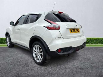 NISSAN JUKE 1.6 N-Connecta 5Dr Xtronic