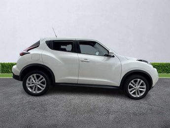 NISSAN JUKE 1.6 N-Connecta 5Dr Xtronic