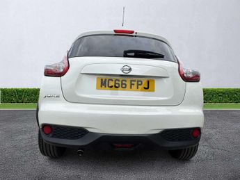 NISSAN JUKE 1.6 N-Connecta 5Dr Xtronic