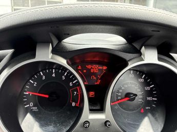 NISSAN JUKE 1.6 N-Connecta 5Dr Xtronic