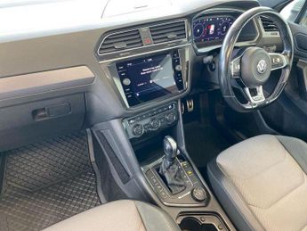 VOLKSWAGEN TIGUAN 2.0 Tdi R-Line Tech Suv 5Dr Diesel Dsg 4Motion Euro 6 (S/S) (150