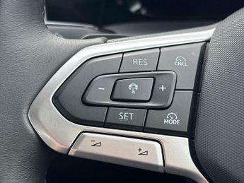 VOLKSWAGEN GOLF 1.5 Etsi Mhev Style Hatchback 5Dr Petrol Hybrid Dsg Euro 6 (S/S)