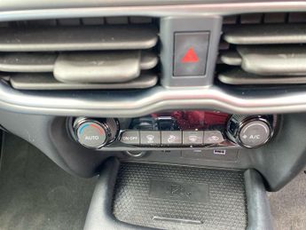 NISSAN JUKE 1.6 N-Connecta Suv 5Dr Petrol Hybrid Auto Euro 6 (143 Ps)