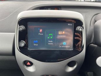 TOYOTA AYGO 1.0 Vvt-I X-Trend Funroof 5Dr Petrol X-Shift Euro 6 (71 Ps)