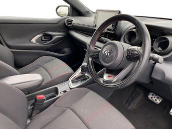 TOYOTA YARIS 1.5 Vvt-H Gr Sport Hatchback 5Dr Petrol Hybrid E-Cvt Euro 6 (S/S