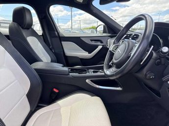 JAGUAR F-PACE 2.0D R-Sport 5Dr Auto Awd