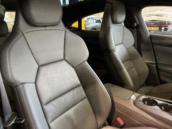 AUDI E-TRON GT 93.4Kwh Saloon 4Dr Electric Auto Quattro (476 Ps)
