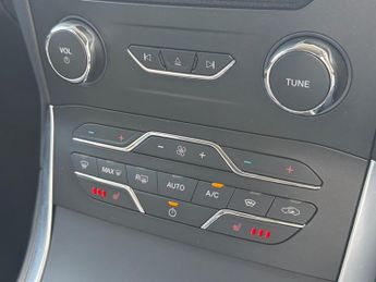 FORD S-MAX 2.0 Ecoblue Titanium 5Dr Auto