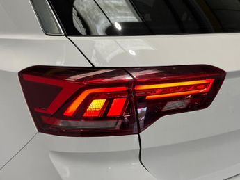 VOLKSWAGEN T-ROC 1.5 Tsi Style Suv 5Dr Petrol Dsg Euro 6 (S/S) (150 Ps)