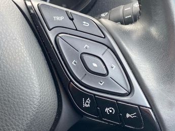 TOYOTA C-HR Toyota C-Hr Dynamic Hev Cvt