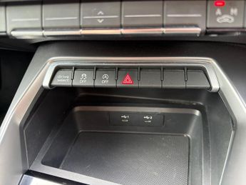 AUDI A3 1.0 Tfsi 30 Sport Sportback 5Dr Petrol S Tronic Euro 6 (S/S) (11