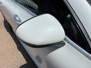 MERCEDES-BENZ CLA Cla 180 Amg Line Premium Plus 4Dr Tip Auto
