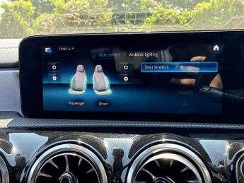 MERCEDES-BENZ CLA Cla 180 Amg Line Premium Plus 4Dr Tip Auto