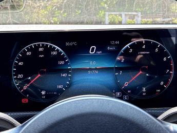 MERCEDES-BENZ CLA Cla 180 Amg Line Premium Plus 4Dr Tip Auto